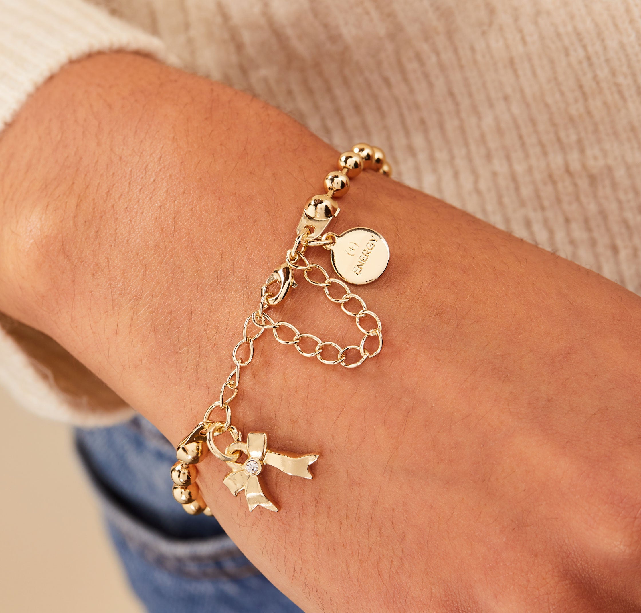 promise-bow-ball-chain-bracelet-model-A21EBBOWBCSG.jpg